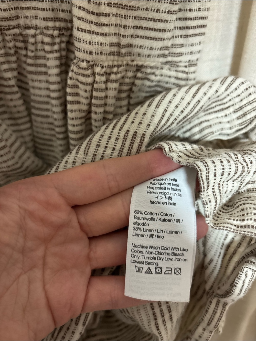 Madewell Flutter-Sleeve Square-Neck Mini
Dress in Striped Jacquard - Picture 6 of 6
